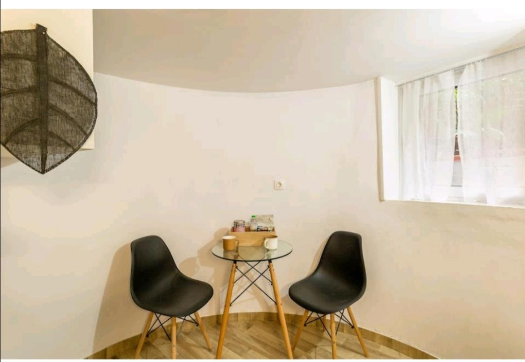 Acropolis Elegant Maisonette By Lodgespot Афіни Екстер'єр фото