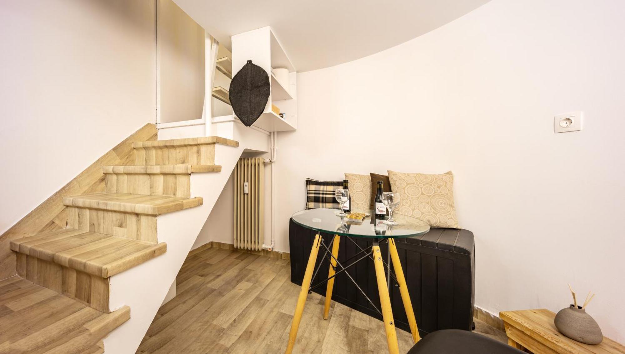 Acropolis Elegant Maisonette By Lodgespot Афіни Екстер'єр фото